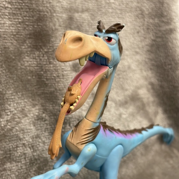 TOMY Disney Pixar The Good Dinosaur BUBBHA Raptor 7" Action Figure tongue out - Picture 4 of 8